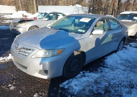 2011 Toyota Camry Le from USA, damaged, VIN 4T1BF3EK1BU120268